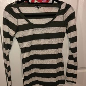 White lace and green T-shirt